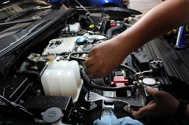 Installing the Titan XD coolant filtration kit