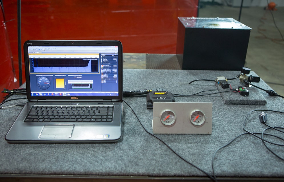 Setting up an automated test rig took the stress out of testing the strength of our full carbon can bottoms. The testing software is programmed to operate as a pressure regulator to cycle test our cans up to 100,000 cycles, making sure they'll last a lifetime.